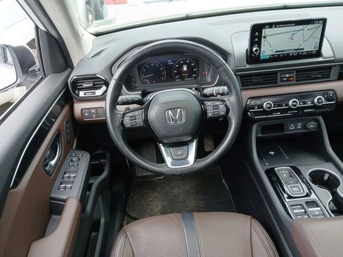 Used 2024 Honda Pilot Elite image 5