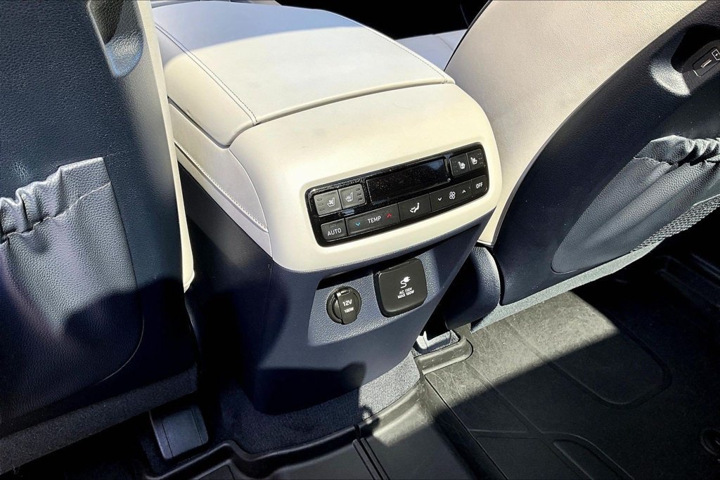 Used 2024 Hyundai Palisade Calligraphy AWD/4WD image 12