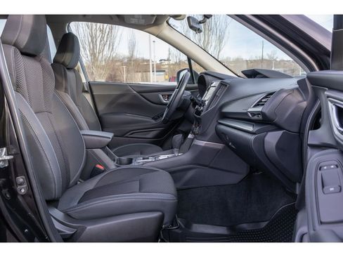 Used 2021 Subaru Forester Premium image 11