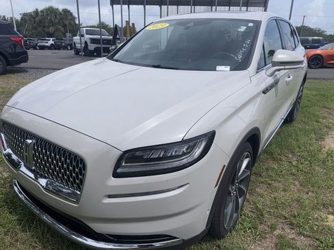 Used 2023 Lincoln Nautilus Reserve w/ Equipment Group 201A AWD/4WD image 2