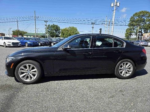 Used 2018 BMW 328d Sedan w/ Convenience Package image 6