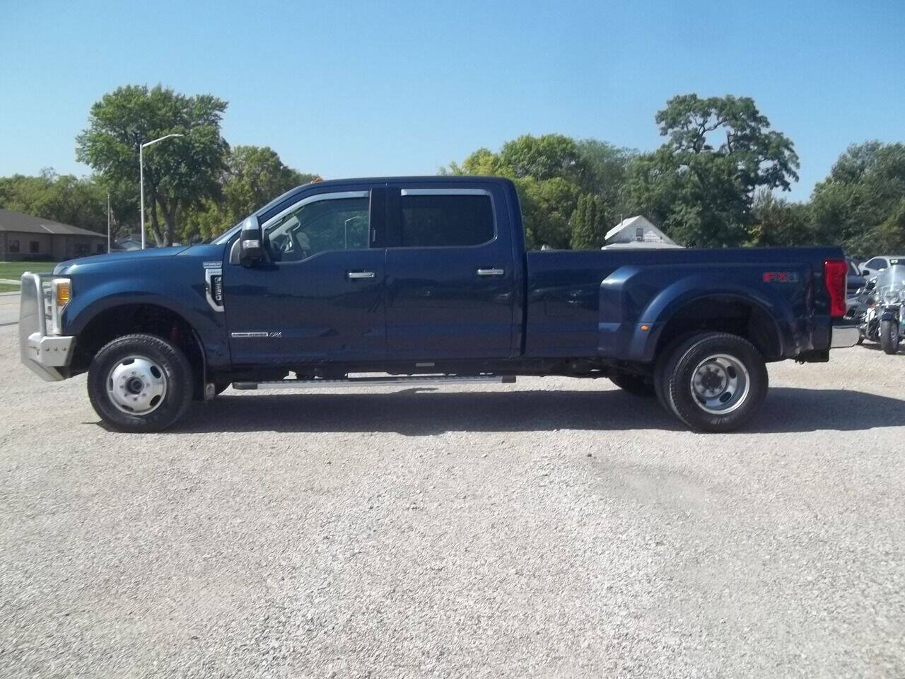 Used 2017 Ford F350 Lariat w/ Chrome Package AWD/4WD image 1