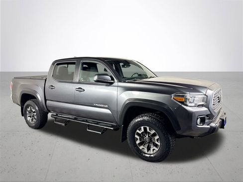 Used 2021 Toyota Tacoma TRD Off-Road image 4