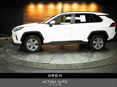 Used 2023 Toyota RAV4 LE image 1