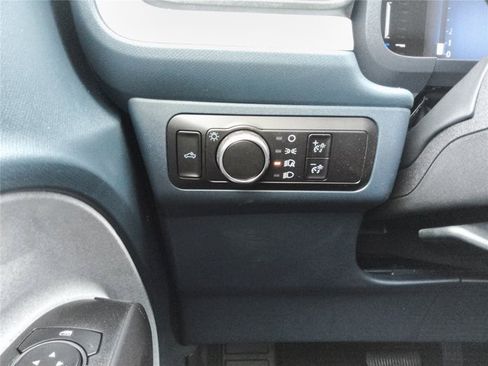 New 2026 Ford Maverick XLT w/ XLT Luxury Package FWD image 22