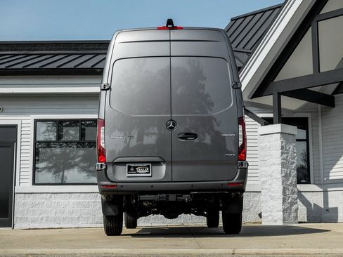 New 2025 Mercedes-Benz Sprinter 2500 image 8