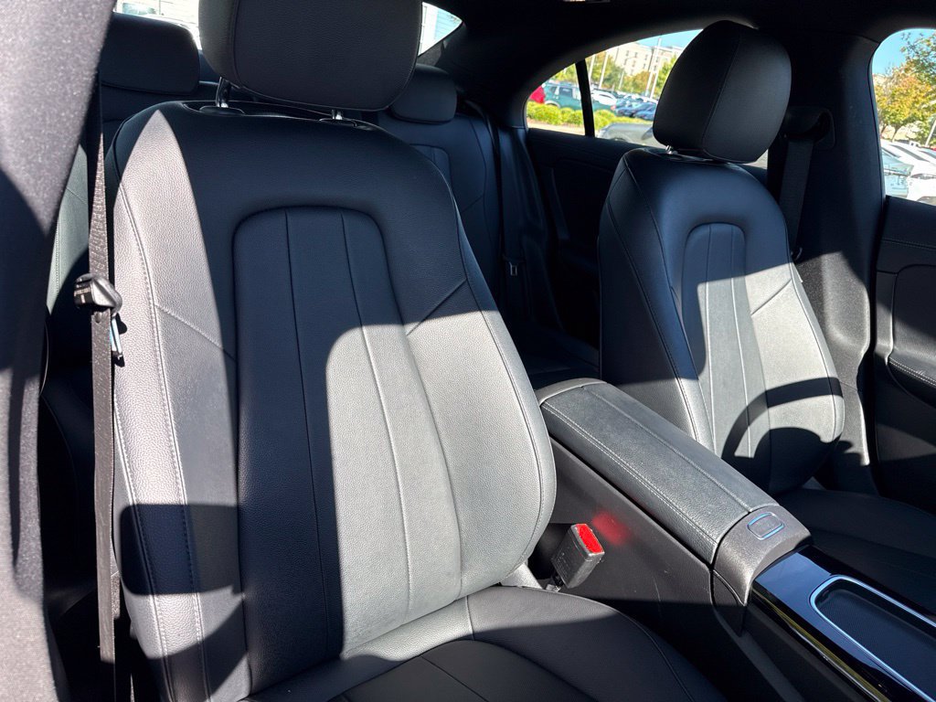 Used 2025 Mercedes-Benz CLA 250 image 32