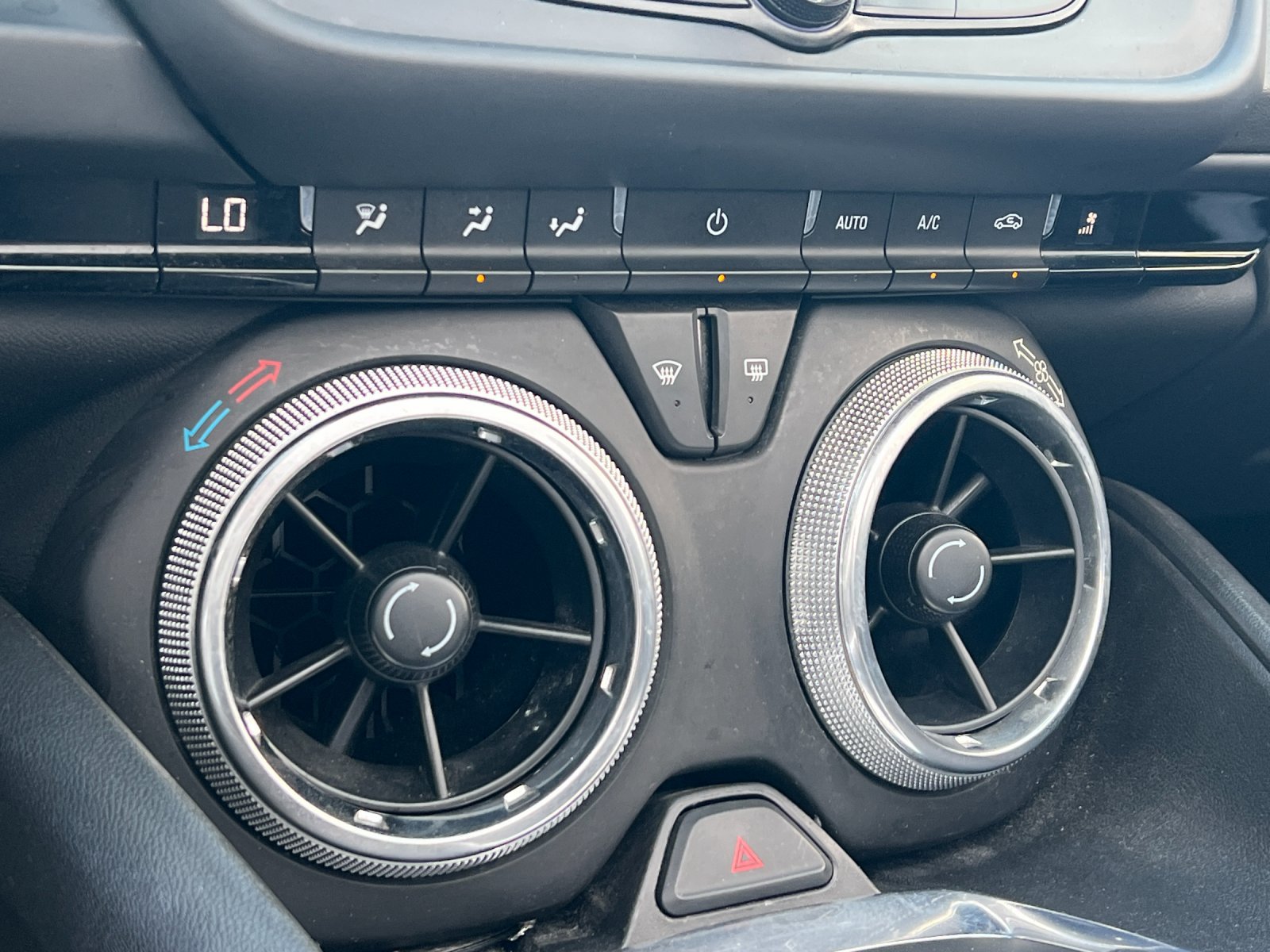 Used 2023 Chevrolet Camaro LT RWD image 19