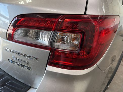 Used 2019 Subaru Outback 3.6R Limited w/ Protection Package #1 image 11