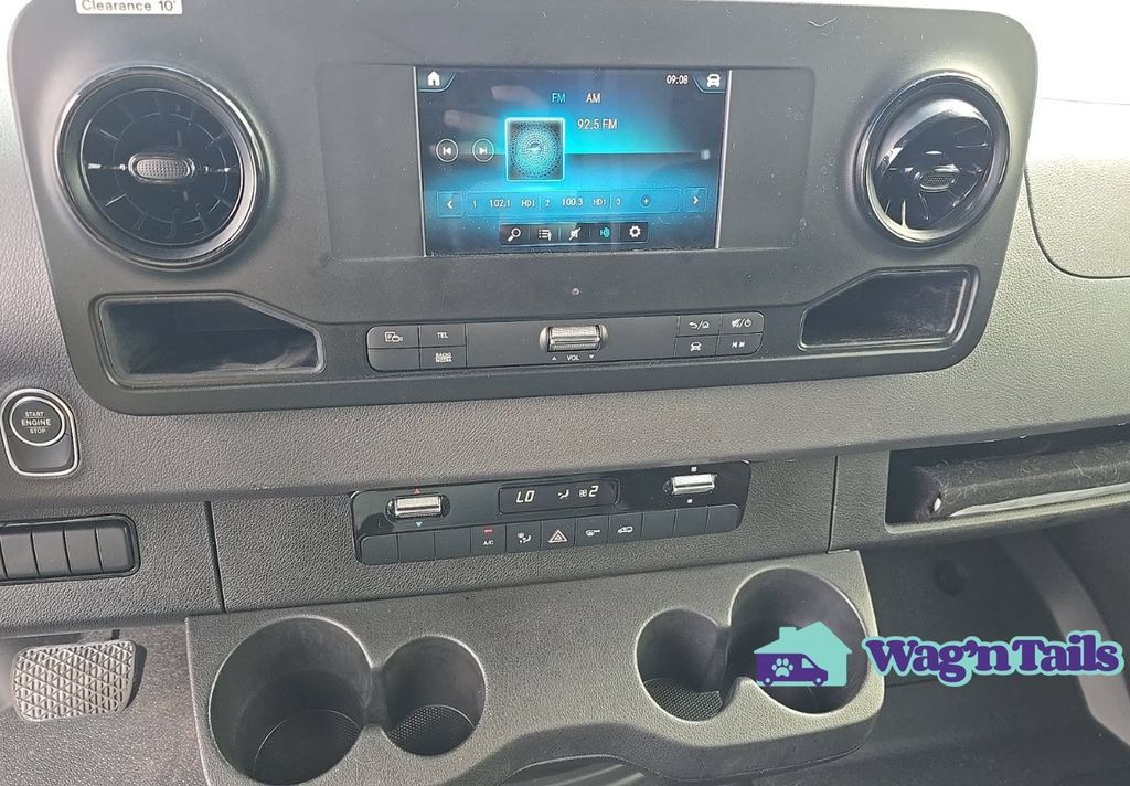 Used 2024 Mercedes-Benz Sprinter 2500 w/ Acoustic Package image 9