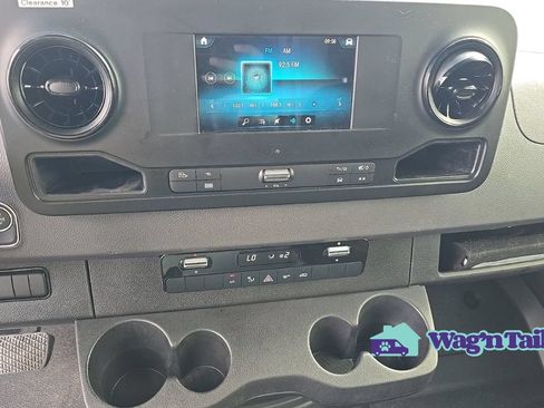 Used 2024 Mercedes-Benz Sprinter 2500 w/ Acoustic Package image 9