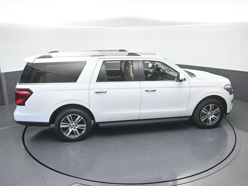 Used 2024 Ford Expedition Max Limited RWD image 16