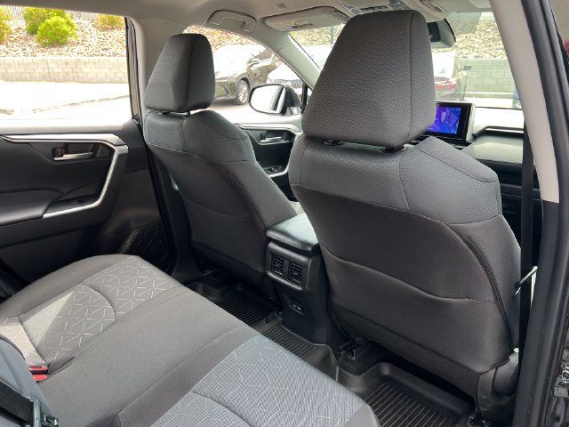 Used 2025 Toyota RAV4 XLE FWD image 45