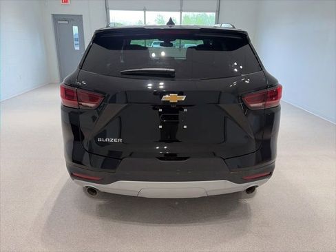 New 2026 Chevrolet Blazer LT w/ Convenience Package FWD image 5