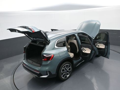 Used 2024 BMW X1 xDrive28i w/ Technology Package image 43