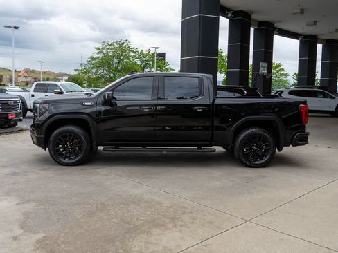 Used 2024 GMC Sierra 1500 Elevation w/ Elevation Premium Package AWD/4WD image 4