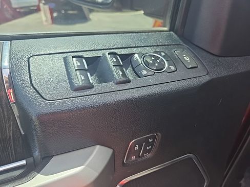 Used 2021 Ford F350 Lariat w/ Lariat Value Package AWD/4WD image 10