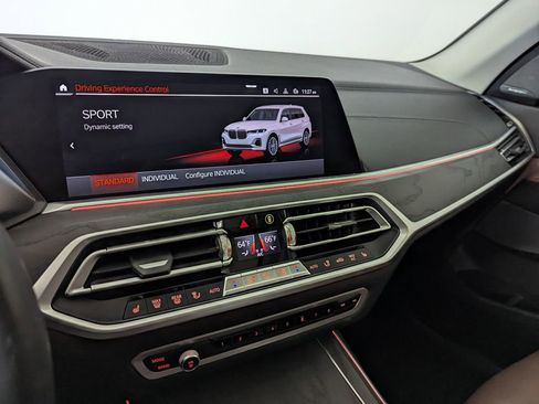 Used 2020 BMW X7 xDrive40i w/ Premium Package AWD/4WD image 13