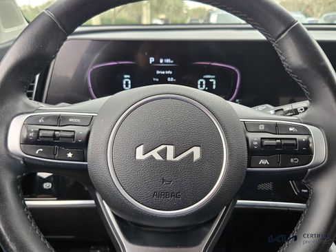 Used 2023 Kia Sportage EX image 29