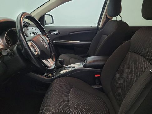 Used 2019 Dodge Journey SE w/ Connectivity Group image 17
