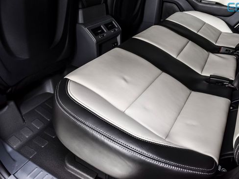 New 2025 INEOS Grenadier Fieldmaster Edition image 17