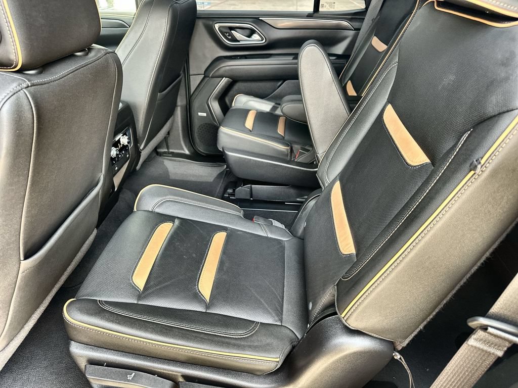Used 2022 GMC Yukon AT4 AWD/4WD image 16