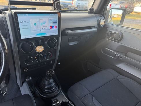 Used 2007 Jeep Wrangler X image 24