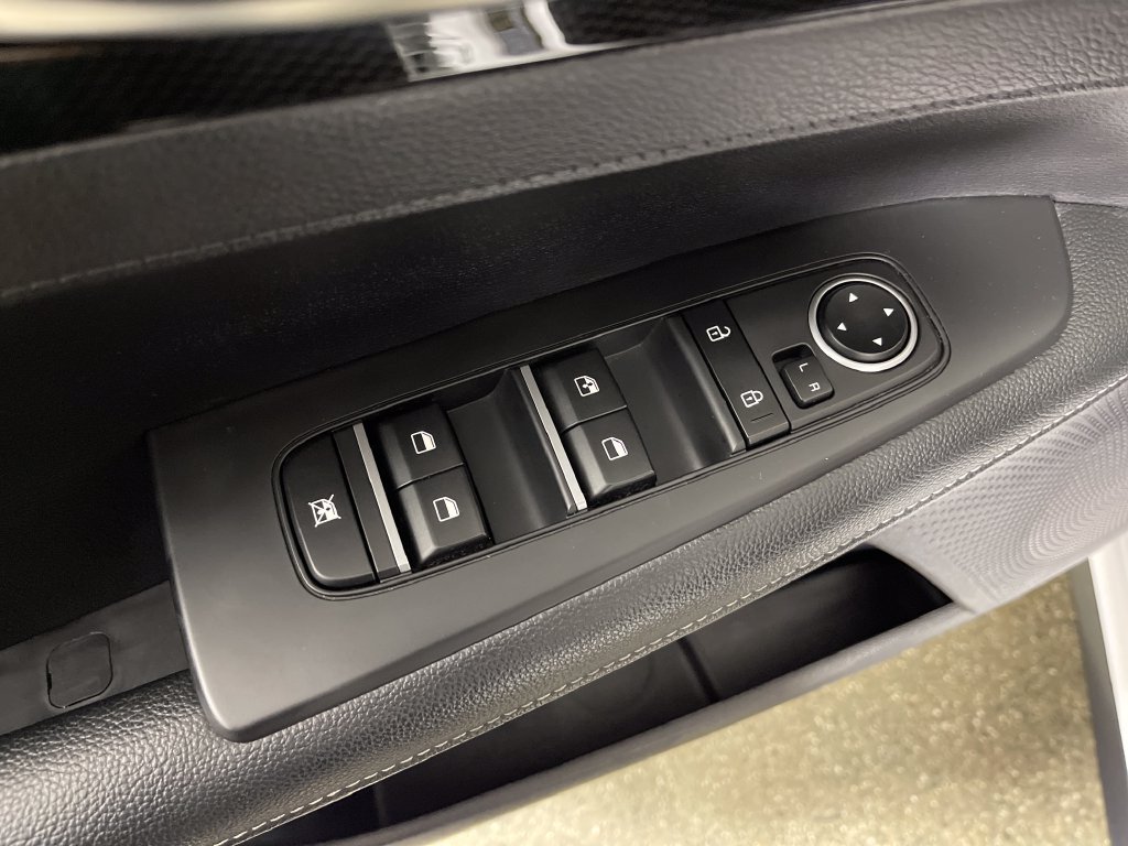 Used 2022 Kia Forte GT-Line w/ GT-Line Technology Package FWD image 18
