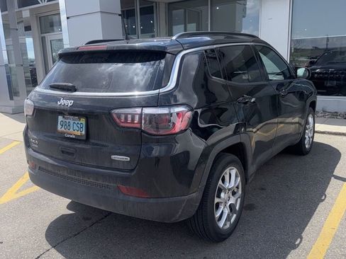 Used 2023 Jeep Compass Latitude AWD/4WD image 2
