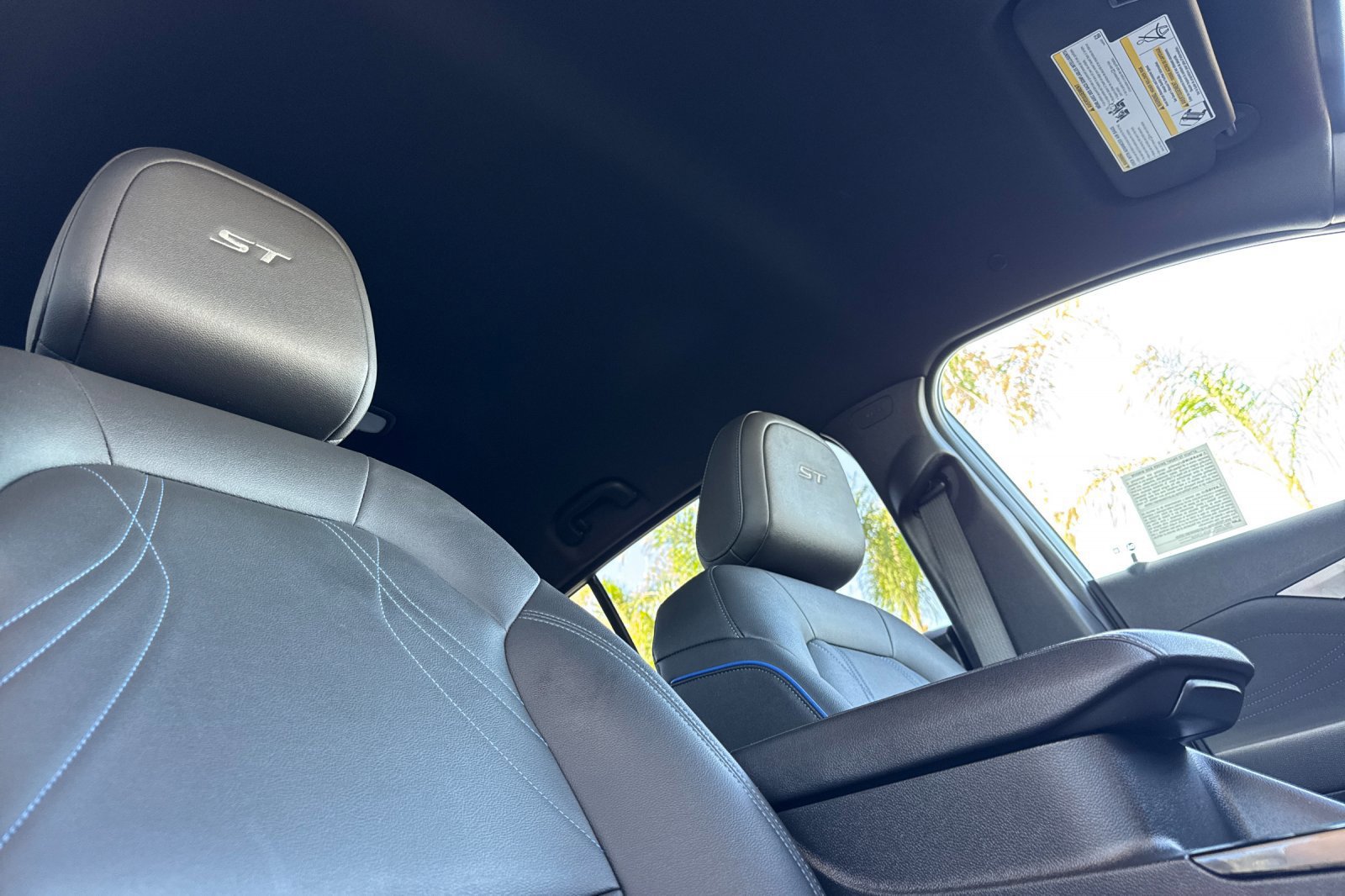 Used 2025 Buick Envista Sport Touring FWD image 18