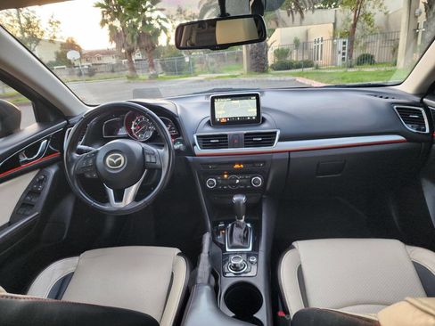 Used 2014 MAZDA MAZDA3 s Grand Touring image 10