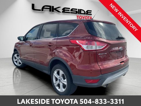 Used 2015 Ford Escape SE image 4