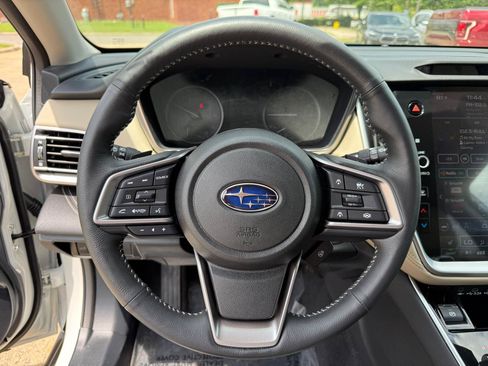 Used 2025 Subaru Outback Limited w/ Popular Package #2 AWD/4WD image 14