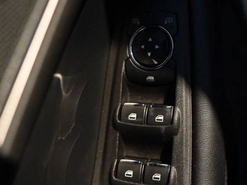 Used 2020 Ford Edge SEL w/ Cold Weather Package image 11