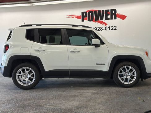 Used 2020 Jeep Renegade Latitude w/ Popular Equipment Group FWD image 2