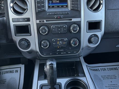Used 2017 Ford Expedition XLT AWD/4WD image 7