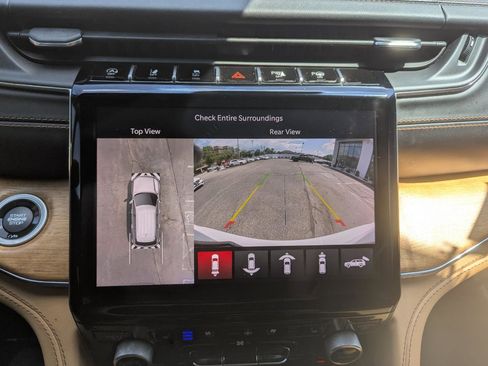 Used 2021 Jeep Grand Cherokee L Summit image 24