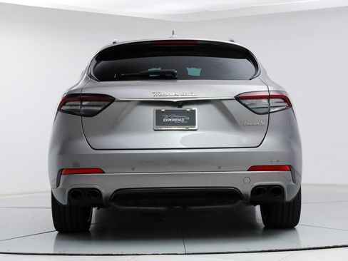 Certified 2022 Maserati Levante GT AWD/4WD image 4