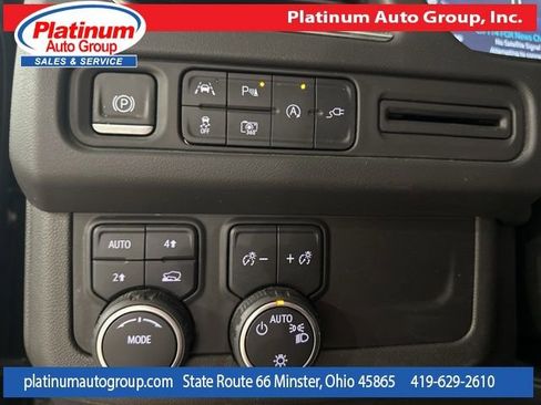 Used 2022 Chevrolet Tahoe LT w/ Luxury Package AWD/4WD image 18