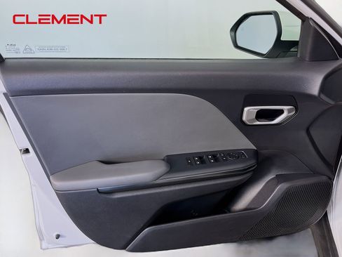 Used 2025 Kia K4 FWD image 26