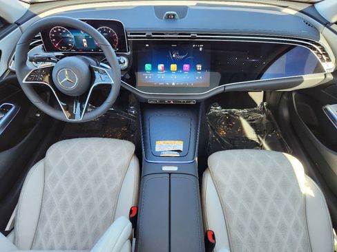 Used 2025 Mercedes-Benz E 450 4MATIC Sedan image 20