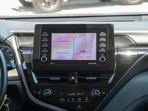 Used 2022 Toyota Camry SE w/ Carpet Mat Package (TMS) FWD image 13