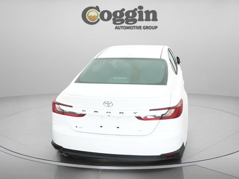 New 2026 Toyota Camry SE FWD image 14