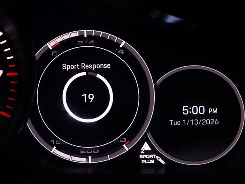 Used 2022 Porsche Cayenne Platinum Edition image 20