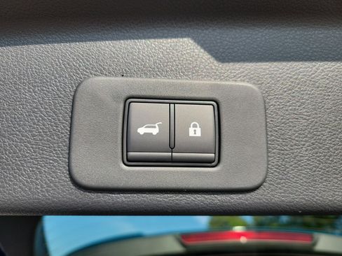 New 2025 Nissan Murano SL image 11