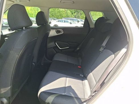 Used 2022 Kia Soul LX w/ Technology Package FWD image 12