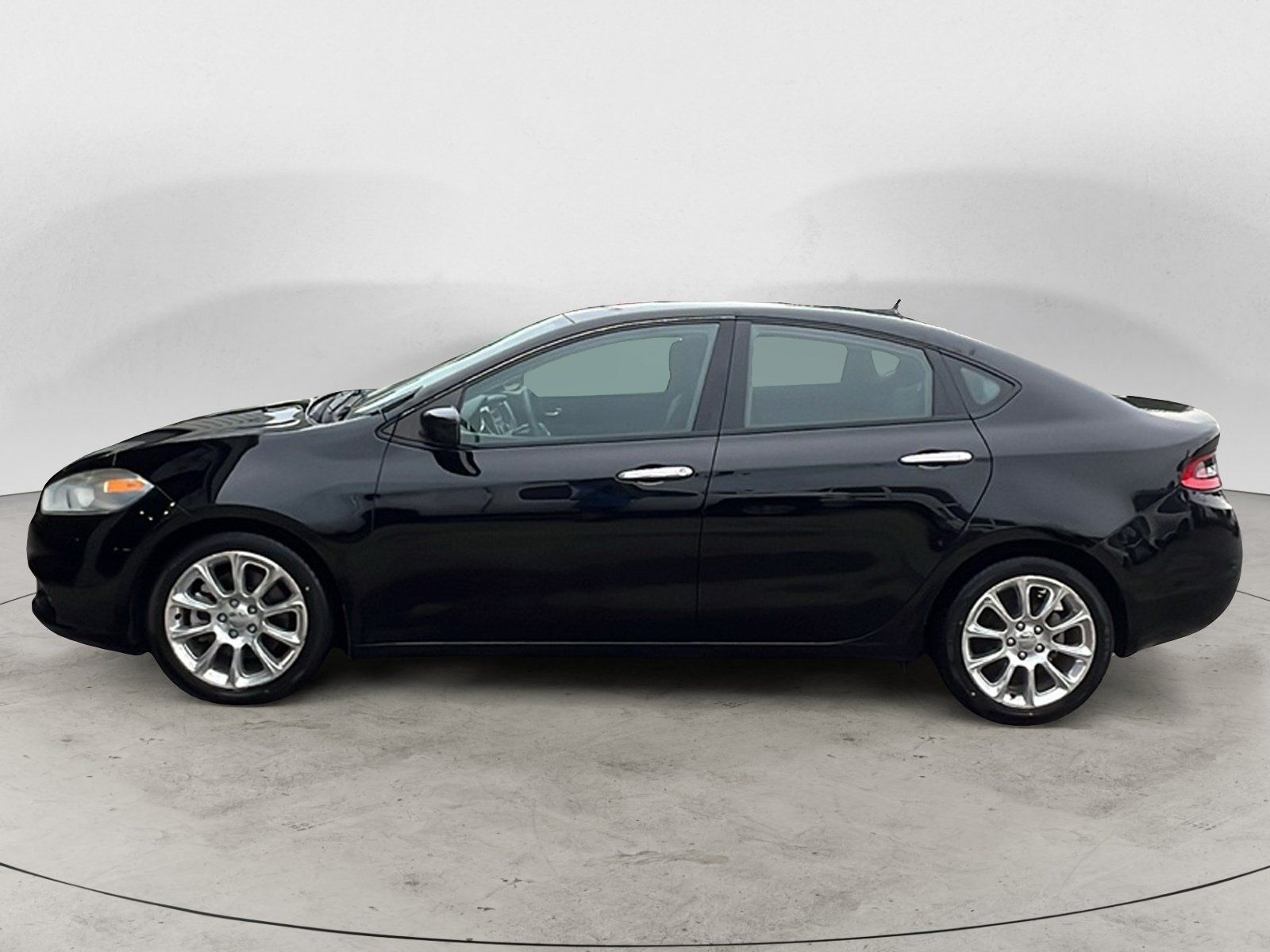 Used 2016 Dodge Dart SXT Sport w/ Chrome Package FWD image 3