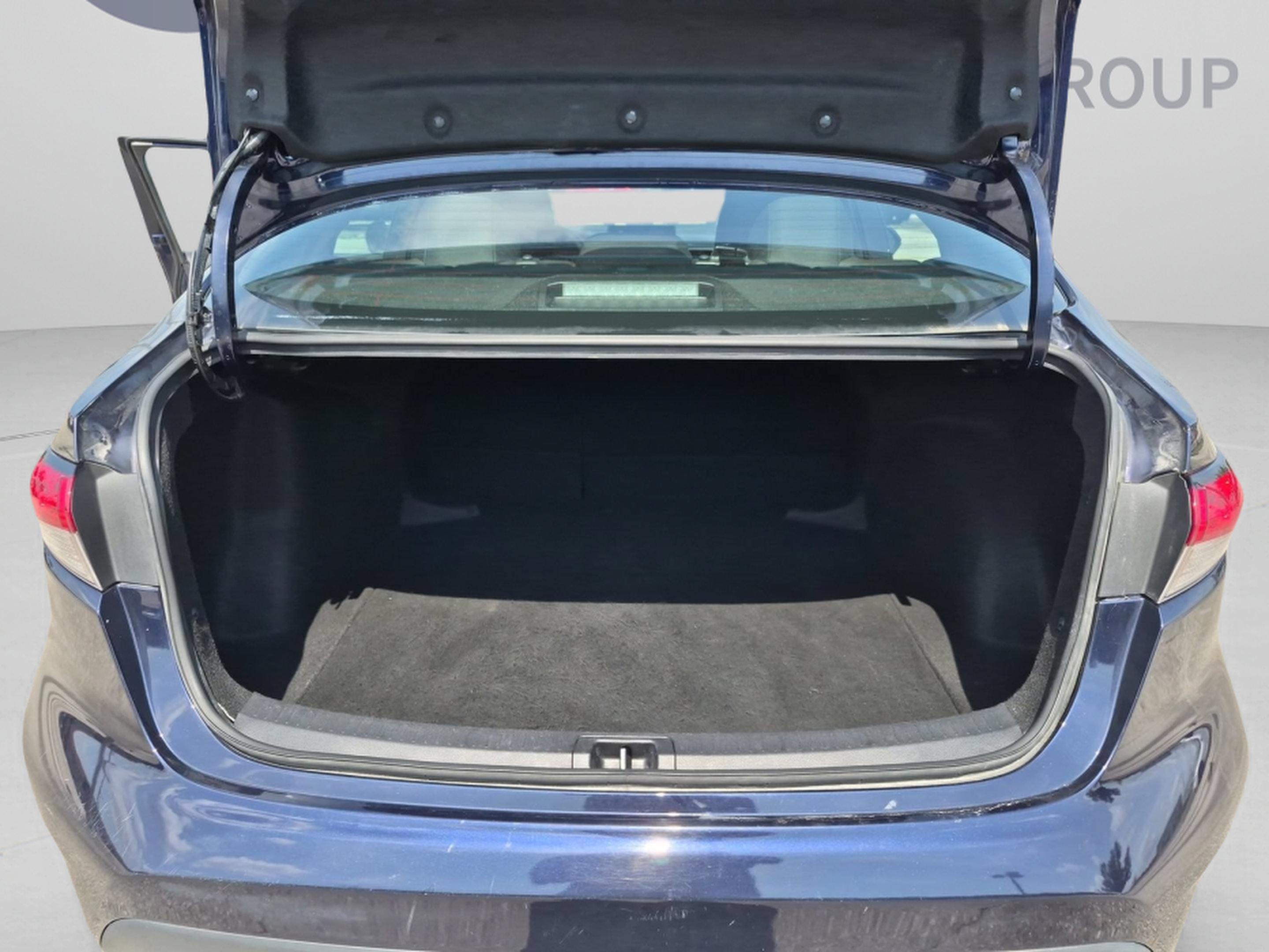 Used 2025 Toyota Corolla LE FWD image 30