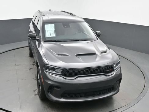 Used 2025 Dodge Durango GT image 47