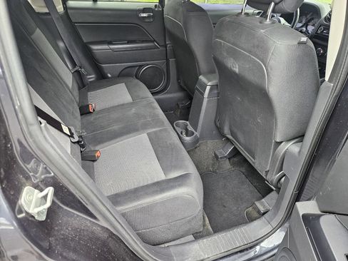 Used 2014 Jeep Patriot Latitude FWD image 15